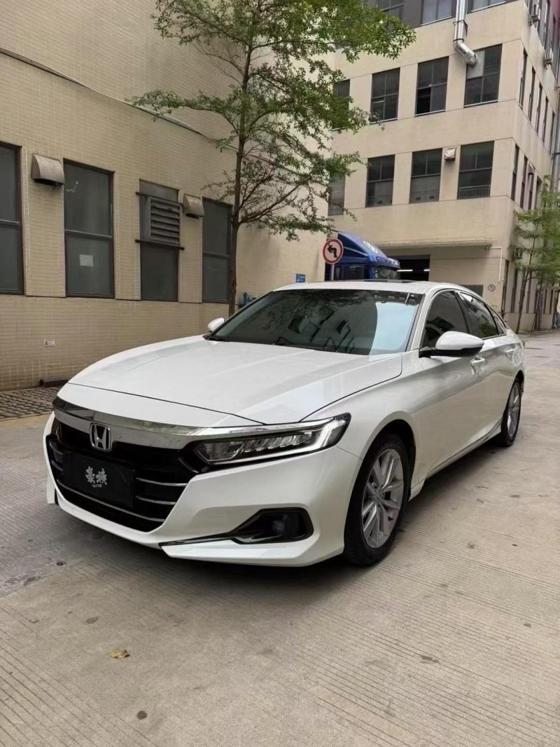 佛山22年本田雅阁3