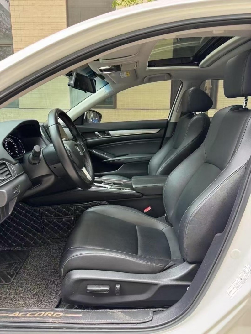 佛山22年本田雅阁6