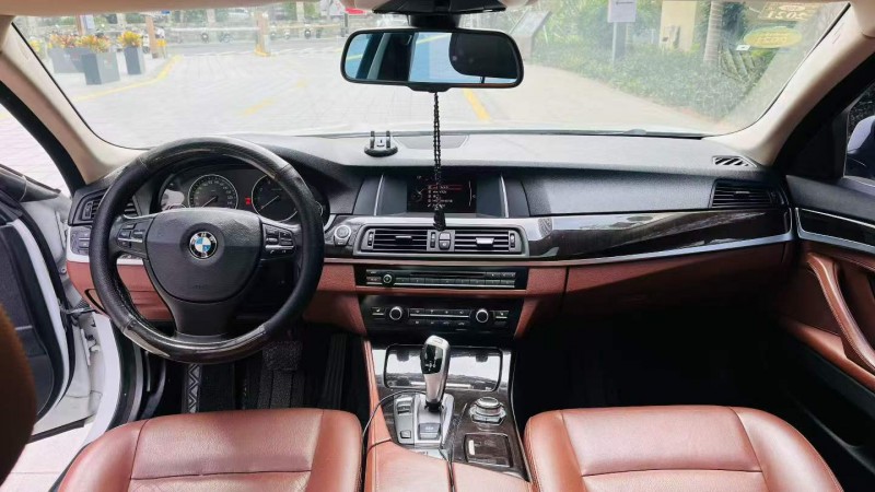 深圳15年宝马5系5