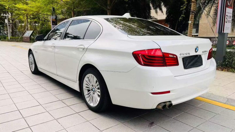 深圳15年宝马5系8