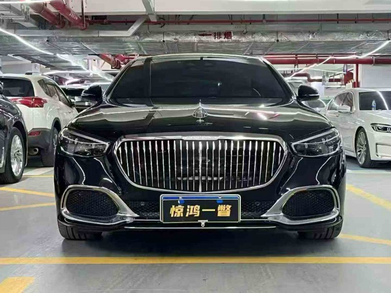 广州23年奔驰迈巴赫S级1