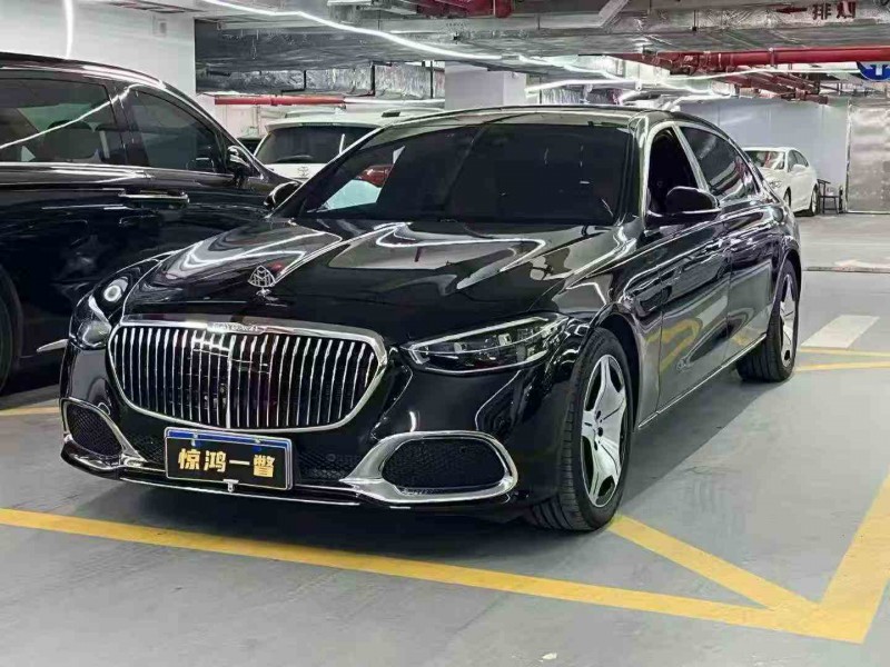 广州23年奔驰迈巴赫S级3