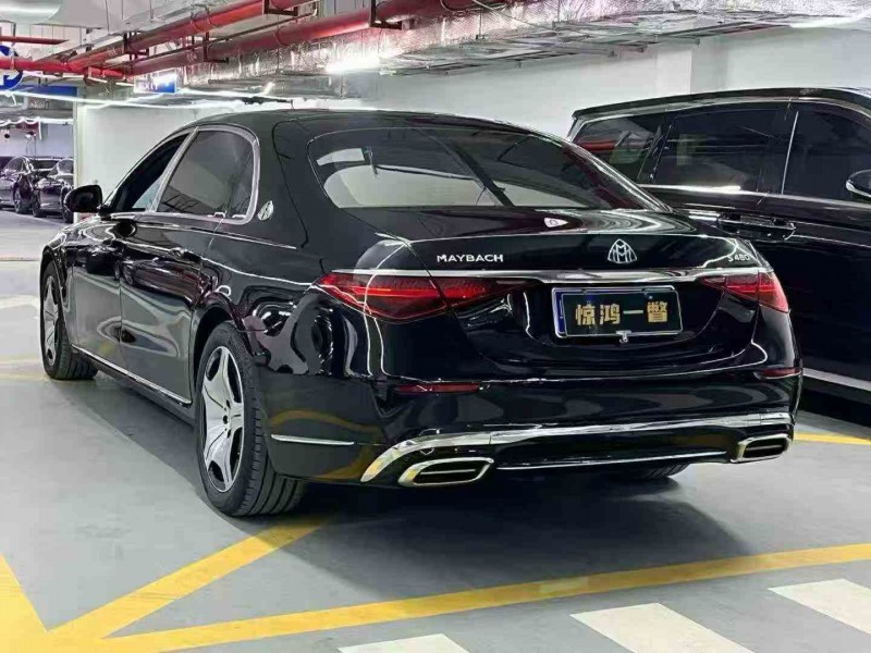 广州23年奔驰迈巴赫S级8