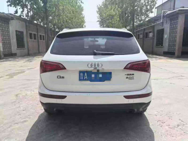 保定13年奥迪Q59