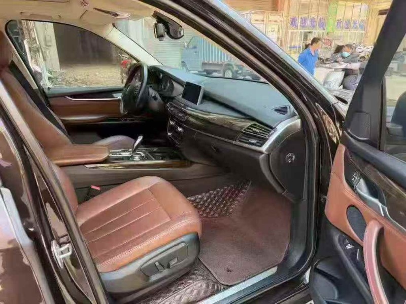 桂林15年宝马X58