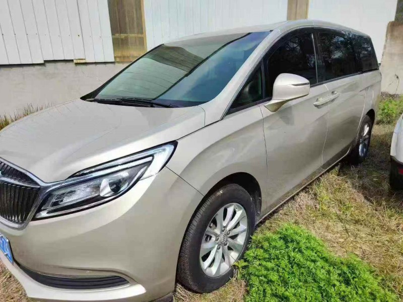 鹰潭18年别克GL82