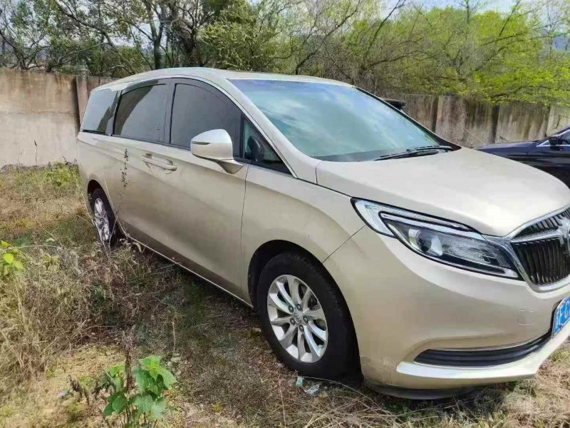 鹰潭18年别克GL83