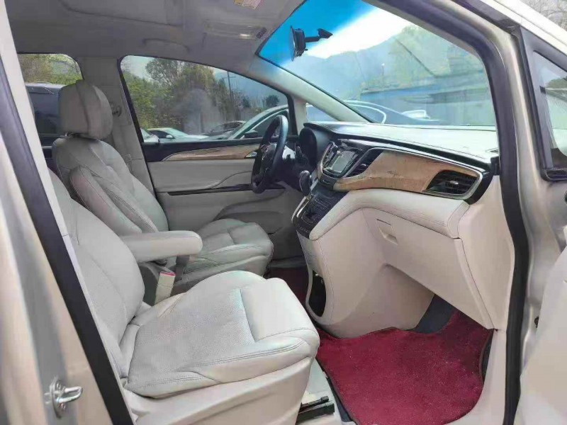 鹰潭18年别克GL88