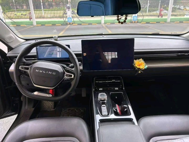 南宁24年五菱汽车星光8