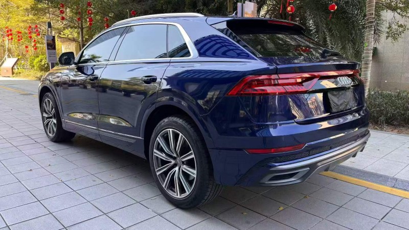 深圳21年奥迪Q88