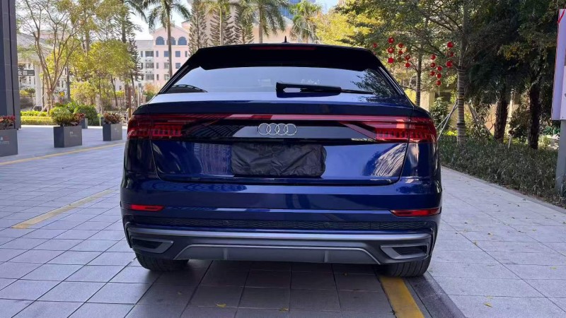 深圳21年奥迪Q89