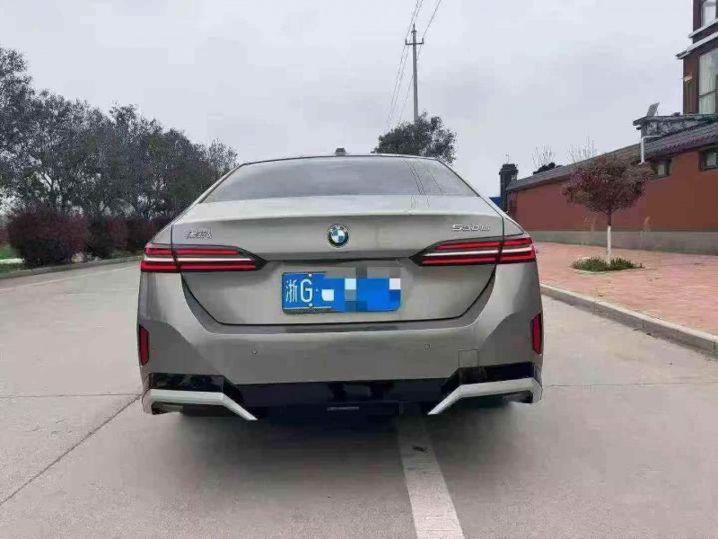 洛阳24年宝马5系8