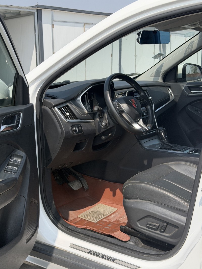 新乡18年荣威RX56