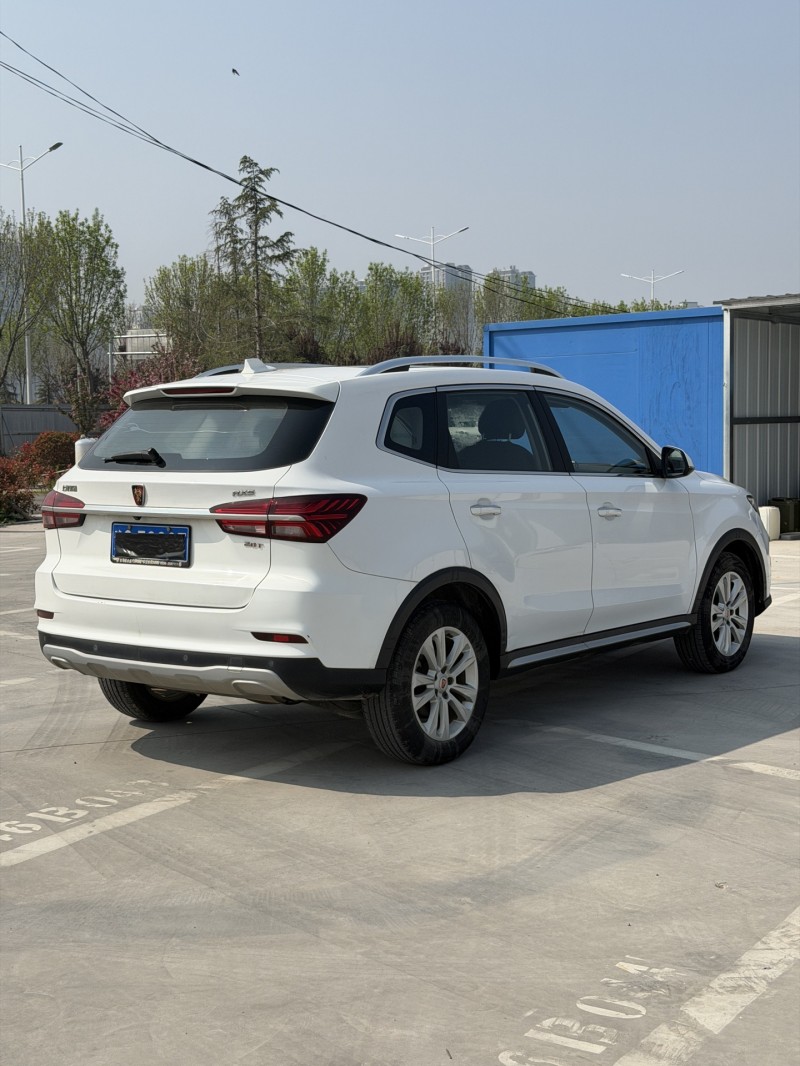 新乡18年荣威RX57