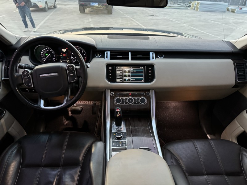 新乡15年路虎揽胜运动5