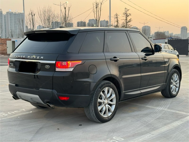 新乡15年路虎揽胜运动9