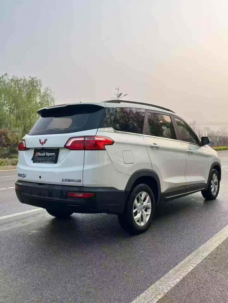 煙臺19年五菱汽車宏光9