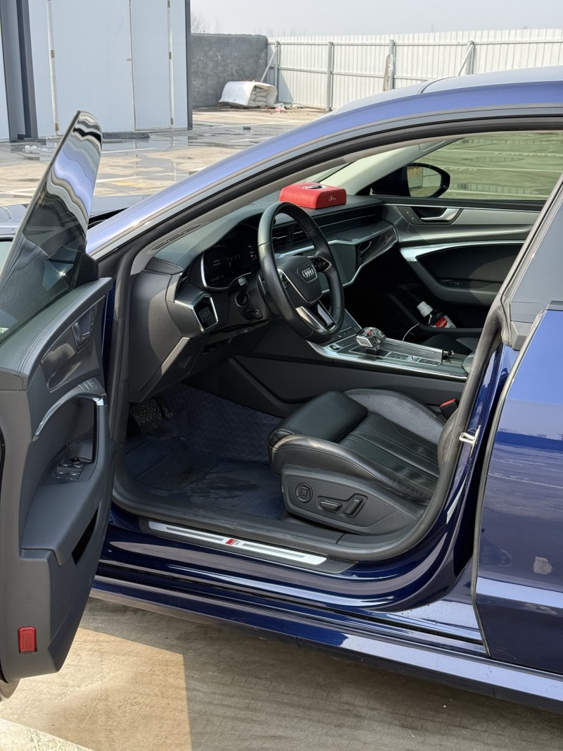 新鄉21年奧迪A7L6