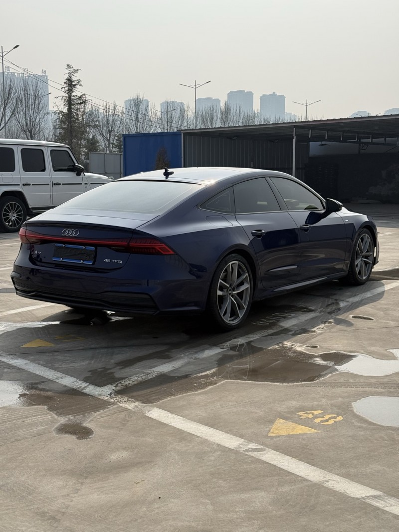 新鄉21年奧迪A7L9
