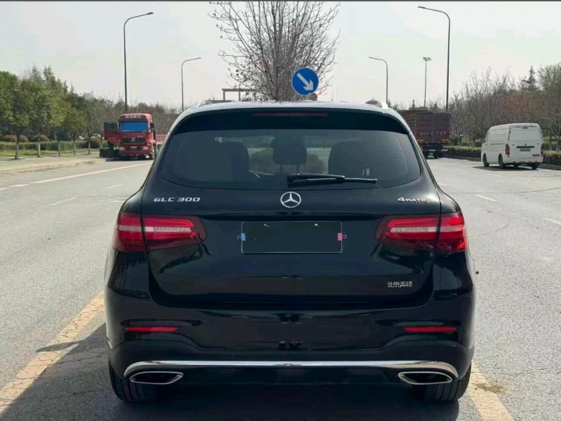 济南17年奔驰GLC4