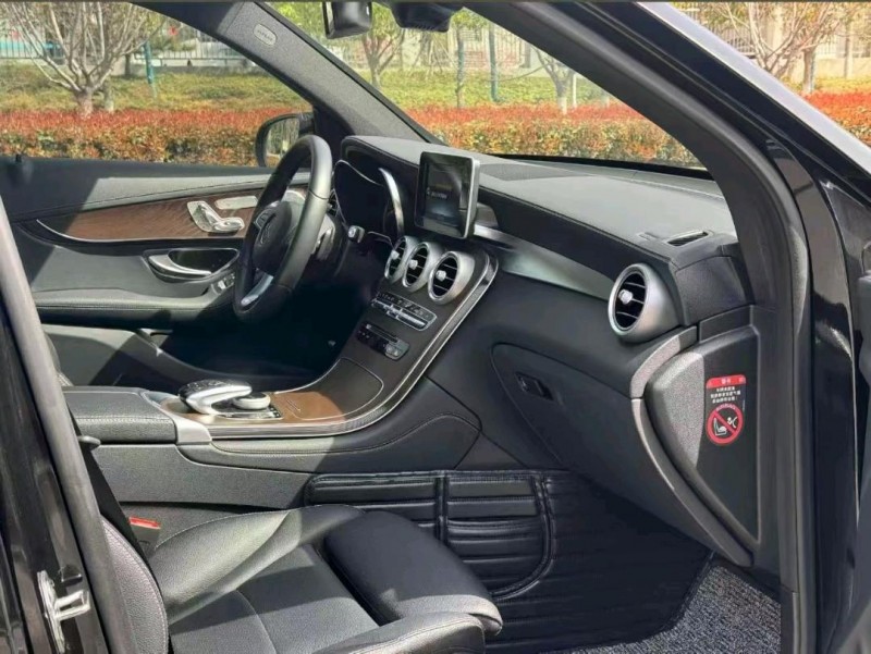 济南17年奔驰GLC9