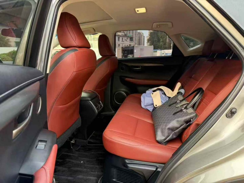 徐州17年雷克萨斯NX8