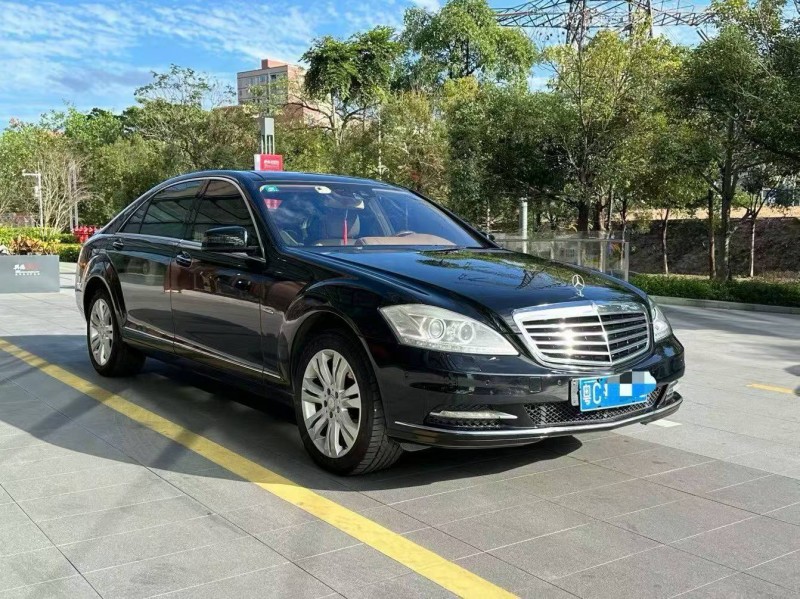 深圳13年奔驰S2
