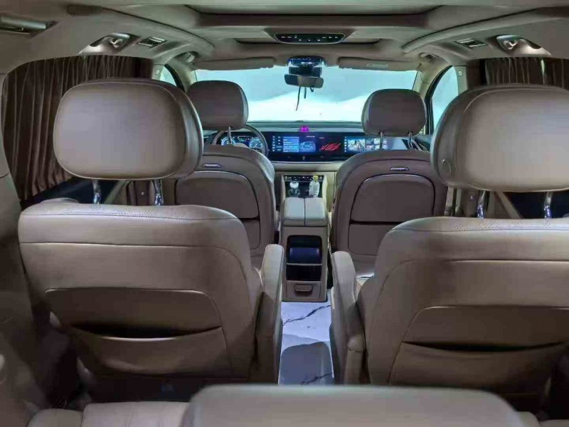 咸阳22年岚图汽车梦想家6