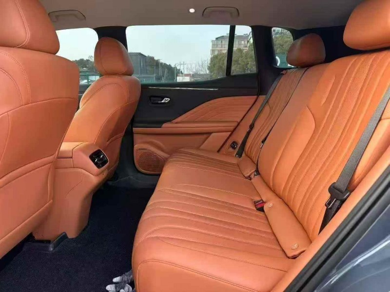 衢州25年传祺埃安V7