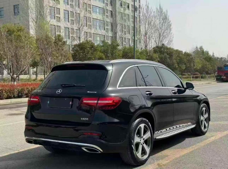 济宁17年奔驰GLC6