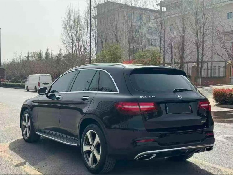 济宁17年奔驰GLC8