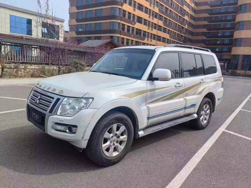 棗莊19年三菱帕杰羅2