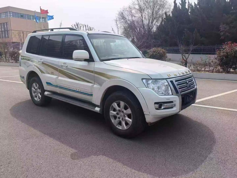 棗莊19年三菱帕杰羅3