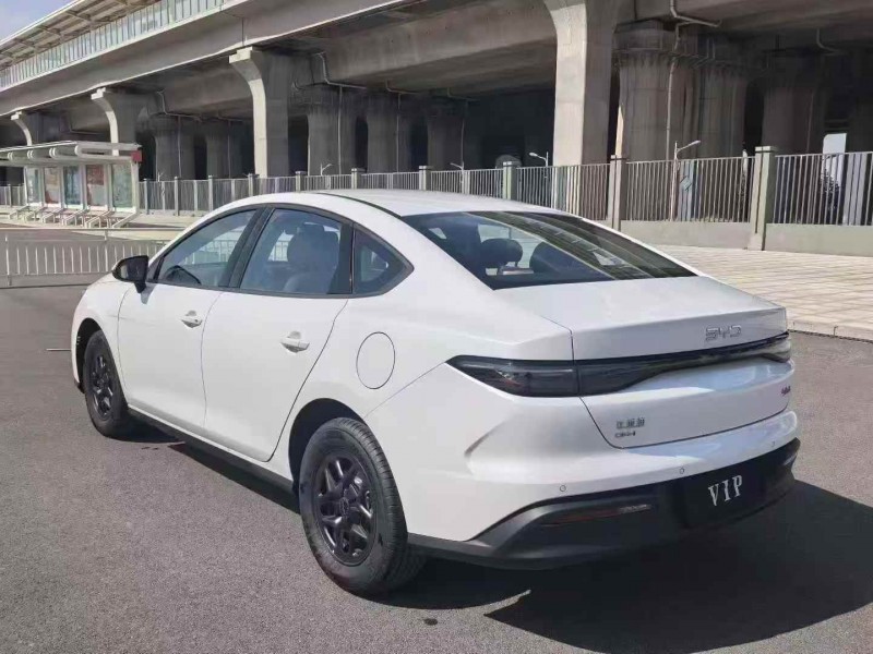 天津26年比亚迪海豹8