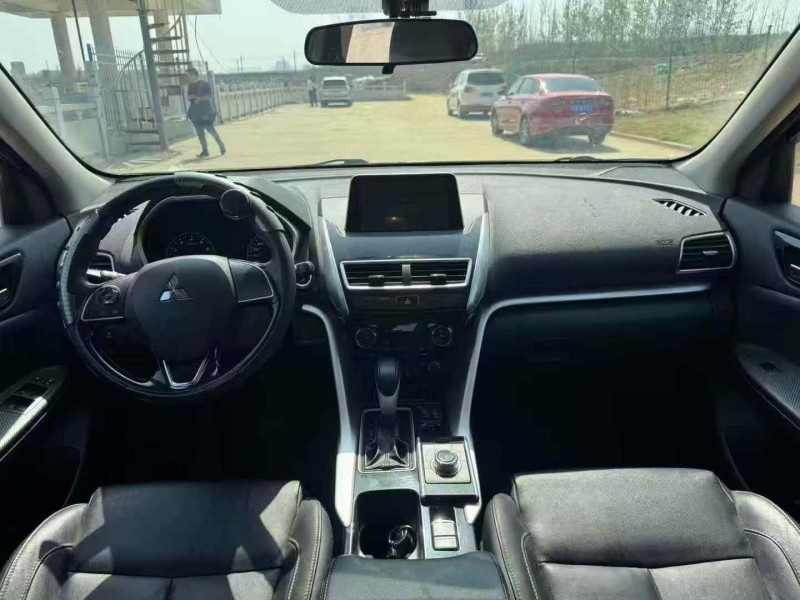 郑州20年三菱奕歌5