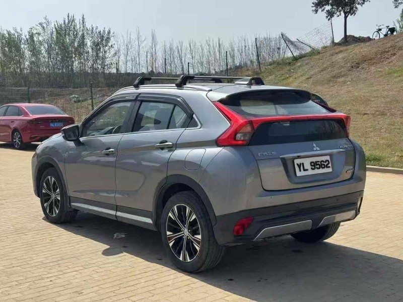 郑州20年三菱奕歌8