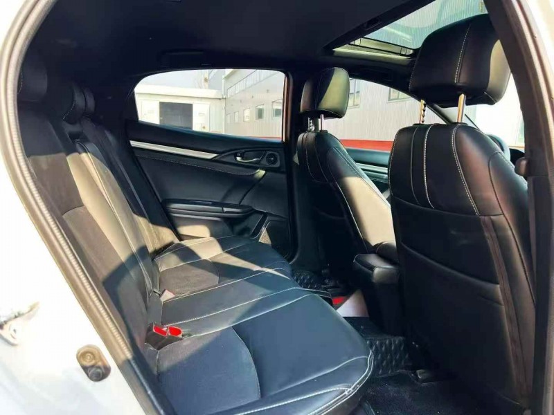 青岛22年本田思域5