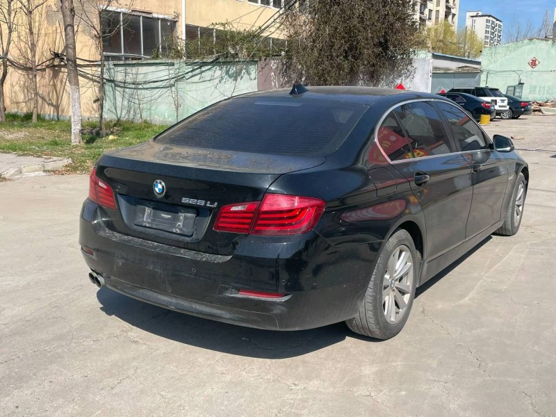 青岛14年宝马5系8