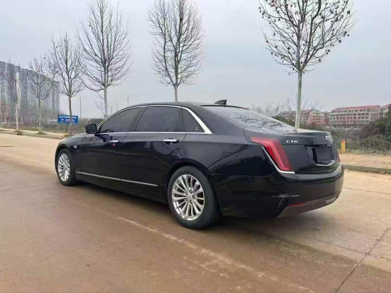湘潭18年凯迪拉克CT67