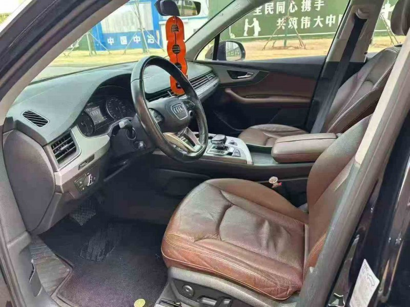 濟寧17年奧迪Q74