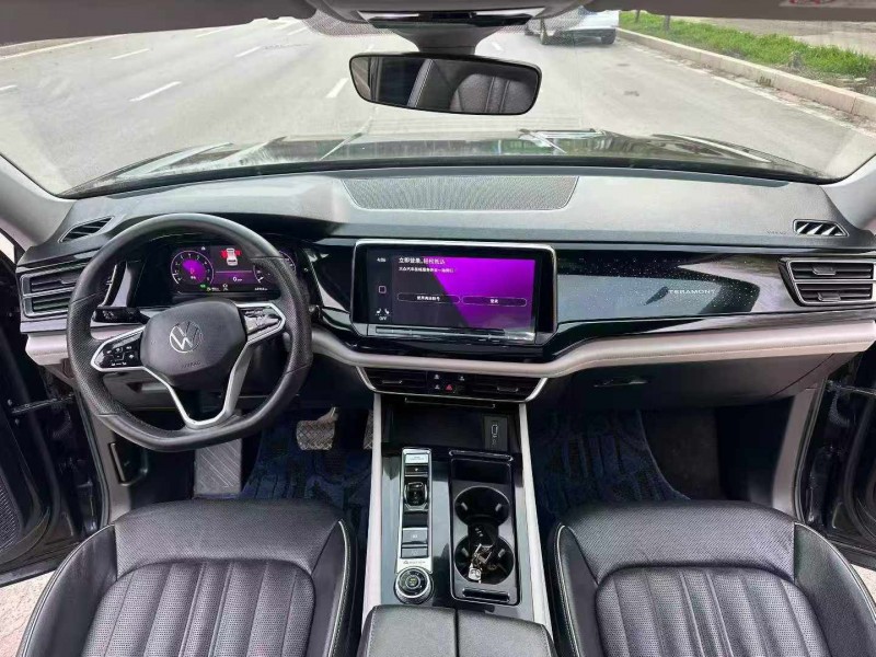 濟寧22年大眾途昂9