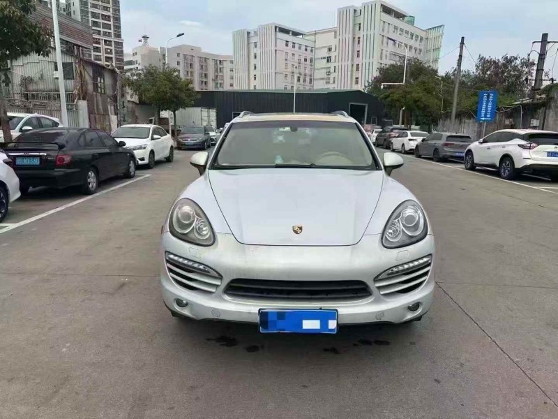 珠海14年保时捷卡宴1