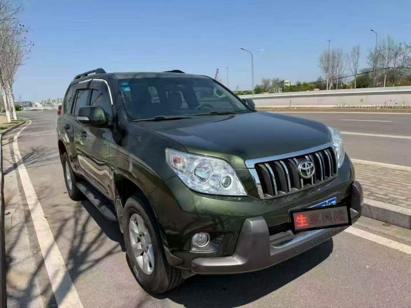 岳阳10年丰田普拉多3