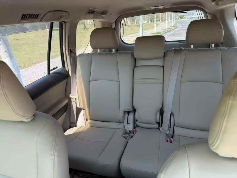 岳阳10年丰田普拉多4