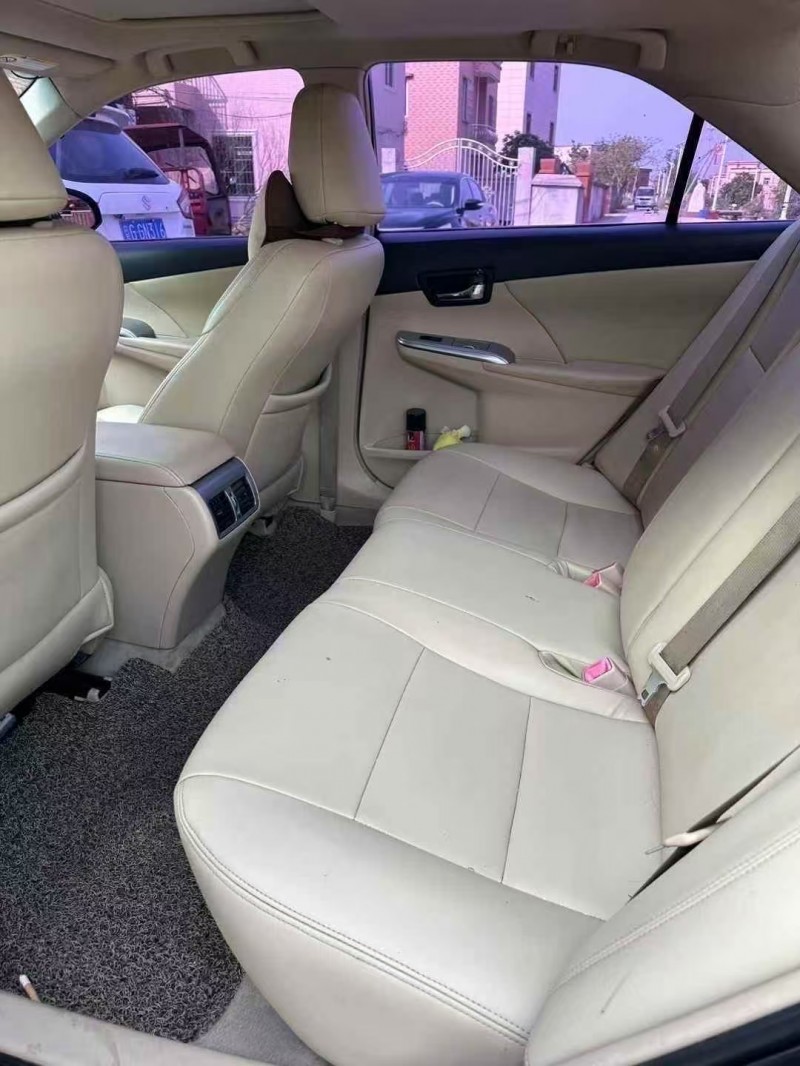 深圳12年丰田凯美瑞5