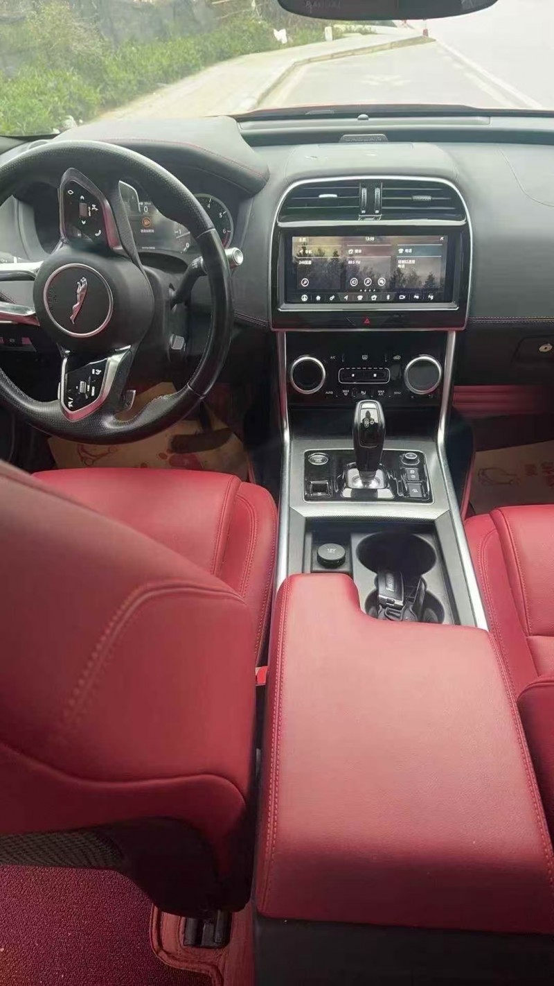 重庆20年捷豹XEL5