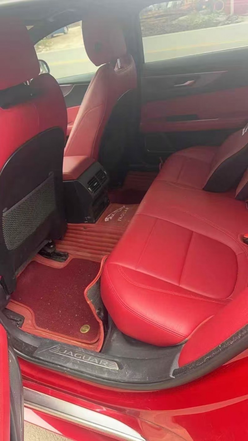 重庆20年捷豹XEL6