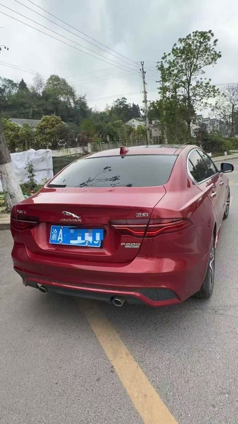 重庆20年捷豹XEL8