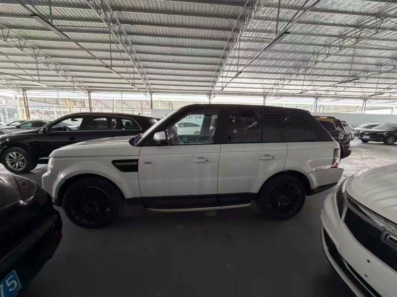 遵义13年路虎揽胜运动2