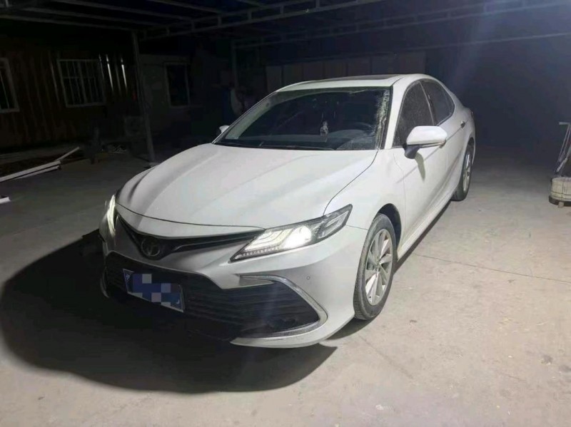 济宁23年丰田凯美瑞2